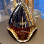 Bowmore en Aston Martin presenteren ARC-54